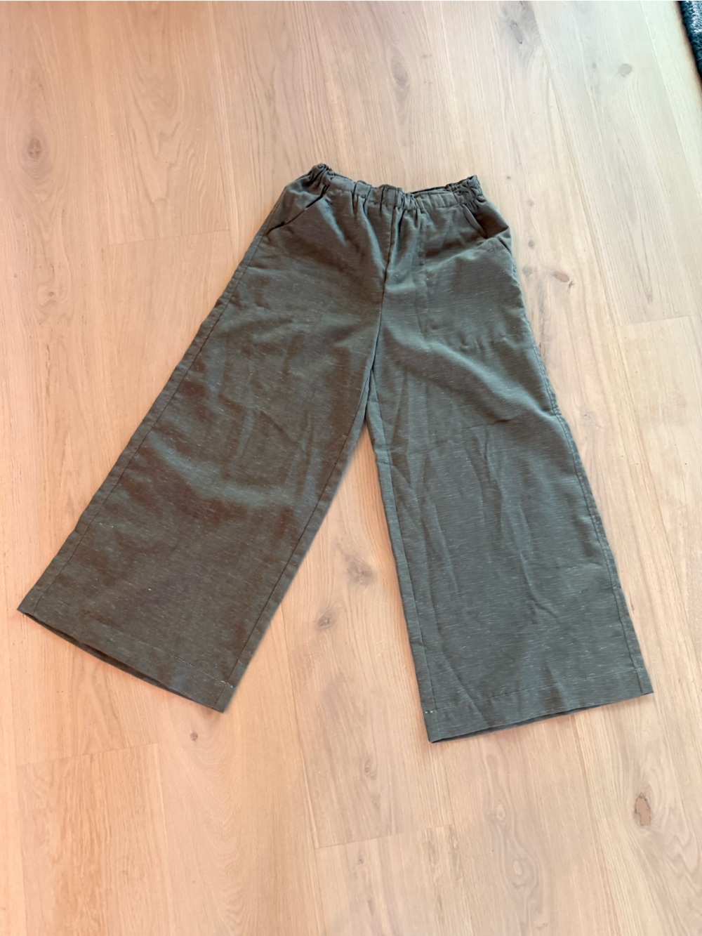 Max Studio Green Wide Leg Ankle Pants